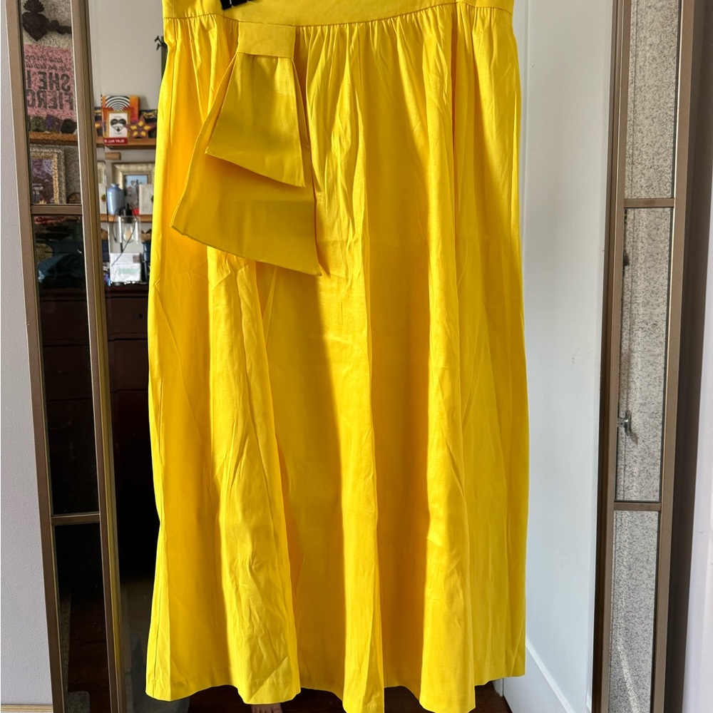 Ny&co taffeta yellow skirt with slit XXL NWT